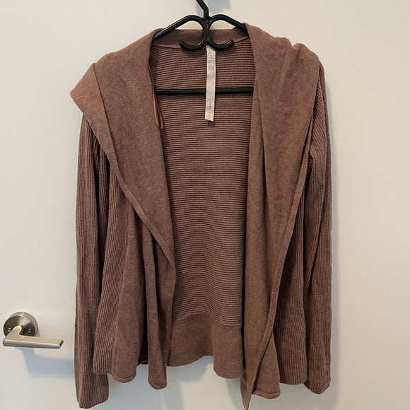 Lululemon Cardigan - Picture 1 of 3